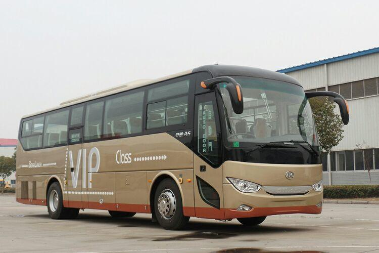 Design 12m Party Bus Luxury Coach with Yuchai Engine and 65 1 1 Seats 67 Seater Bus