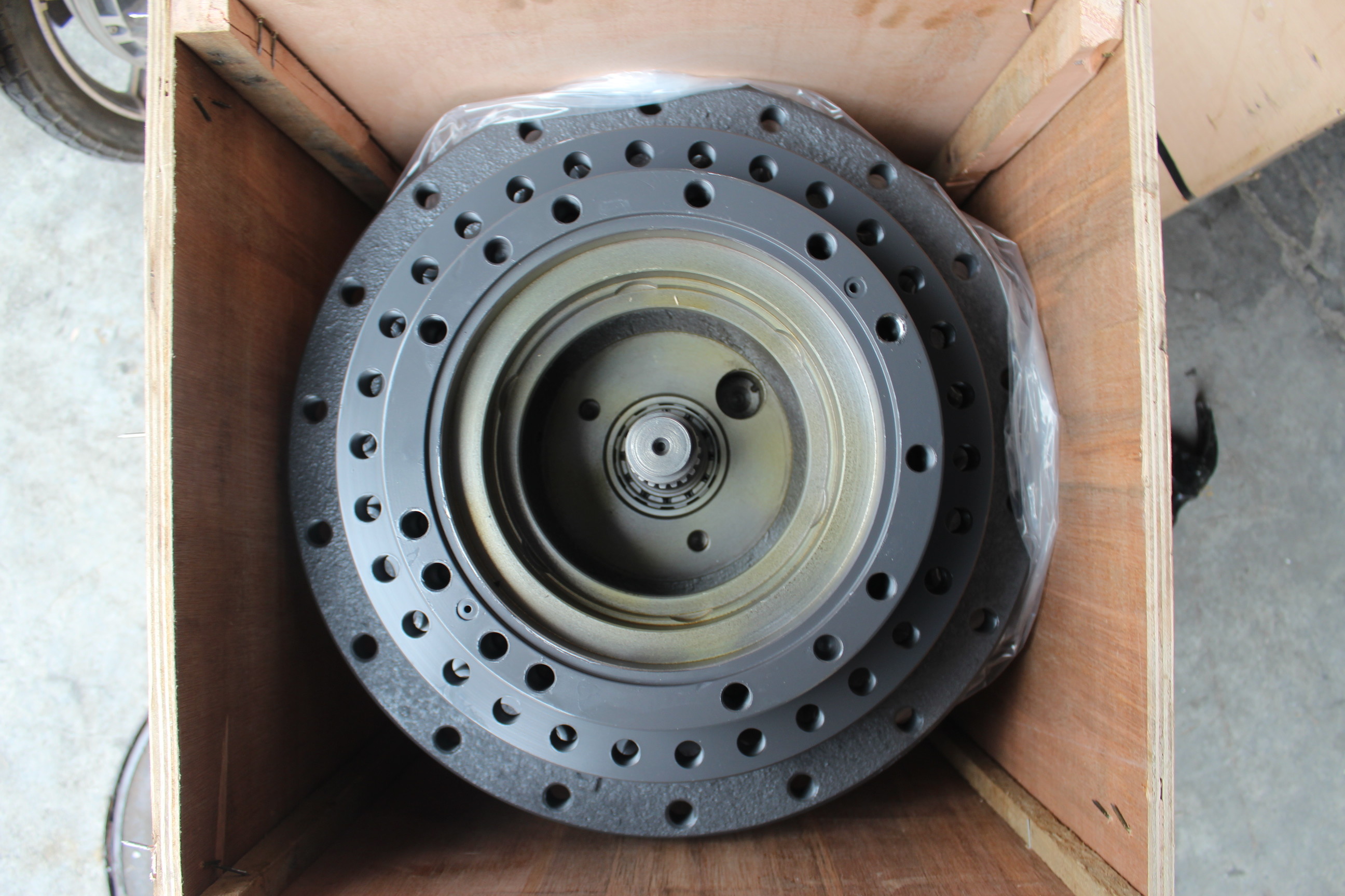 EC240C Excavator Final Drive Parts , Volve Travel Reduction Gearbox