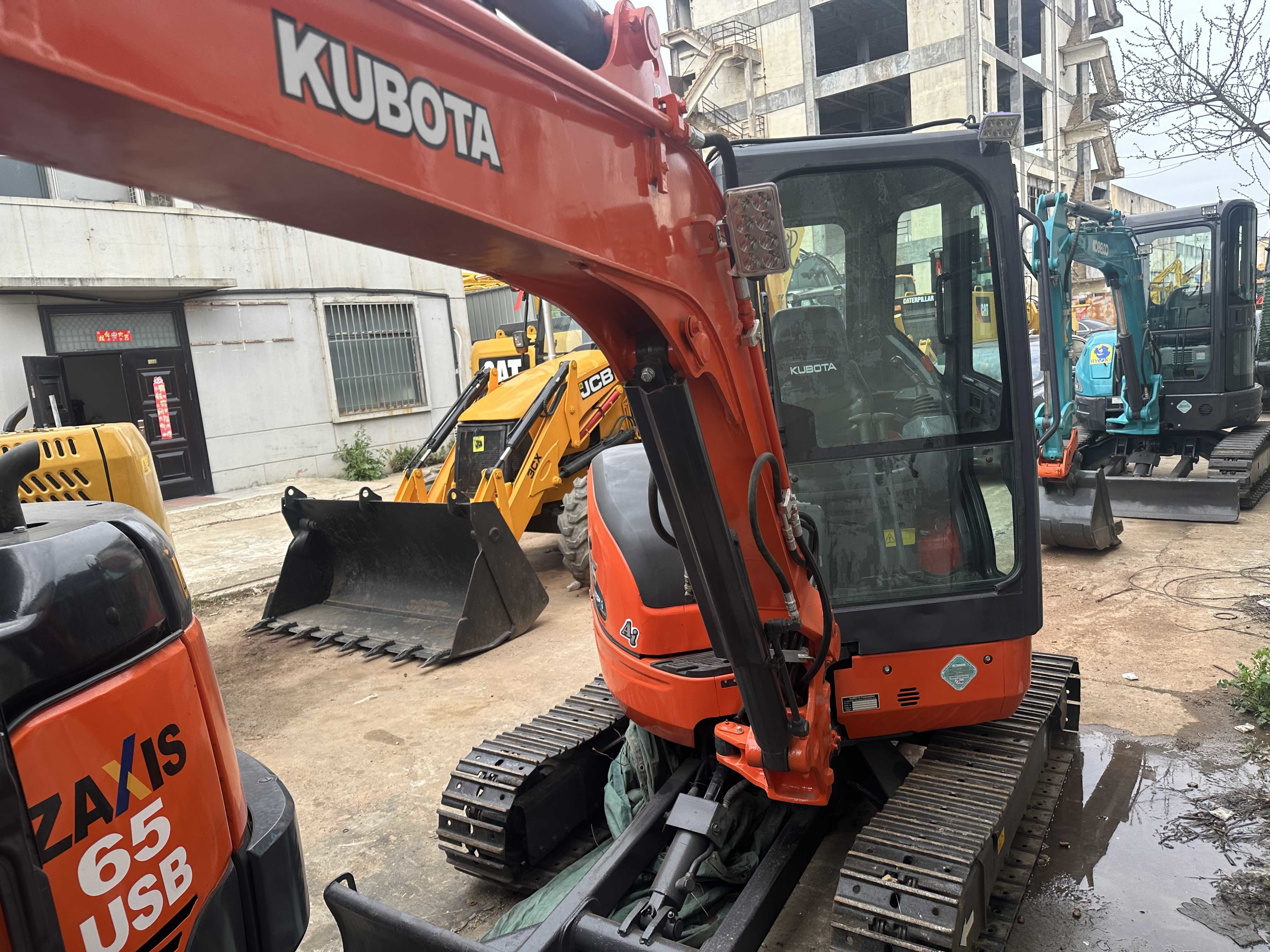 Secondhand Kubota Digger U35 Used 3.5ton Small Type Mini Crawler Excavator