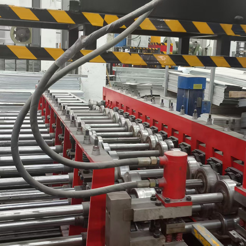 ISO9001 Cable Tray Cover Machine Customized Steel Material 380V