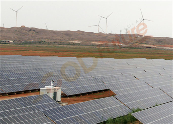 Q235B Slew Drive Sun Tracking Solar System 24VDC Minimum Energy Consumption