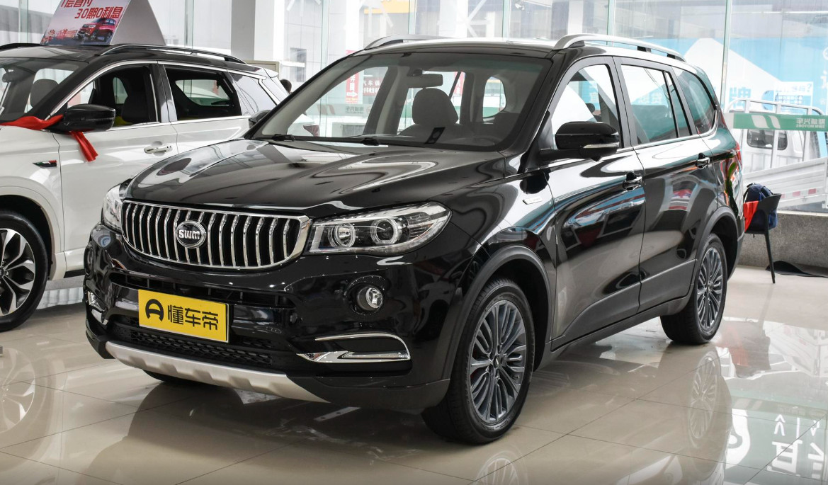 BWM X7 Medium Sized SUV 1.5T With 7 Seats 6 Speed Manual 180Km/H