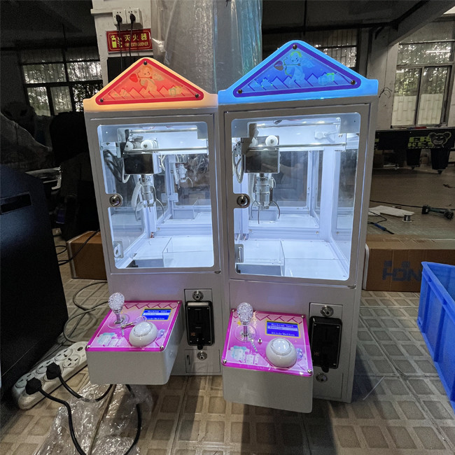 32cm Width Mini Claw Machine 1 Palyer Coin Operated Desktop Crane Machine