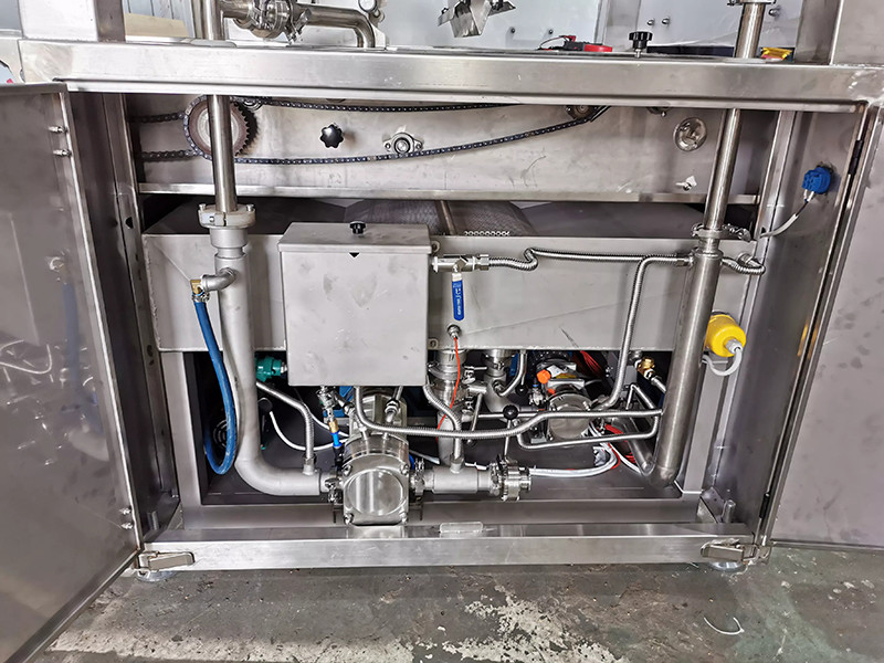 stainless steel Chocolate Enrobing Machine High Efficiency For Factory use