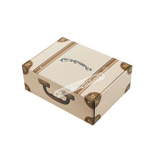 Wholesale Customized Corrugated Cardboard Mailer Boxes For Clothing Stylish from china suppliers