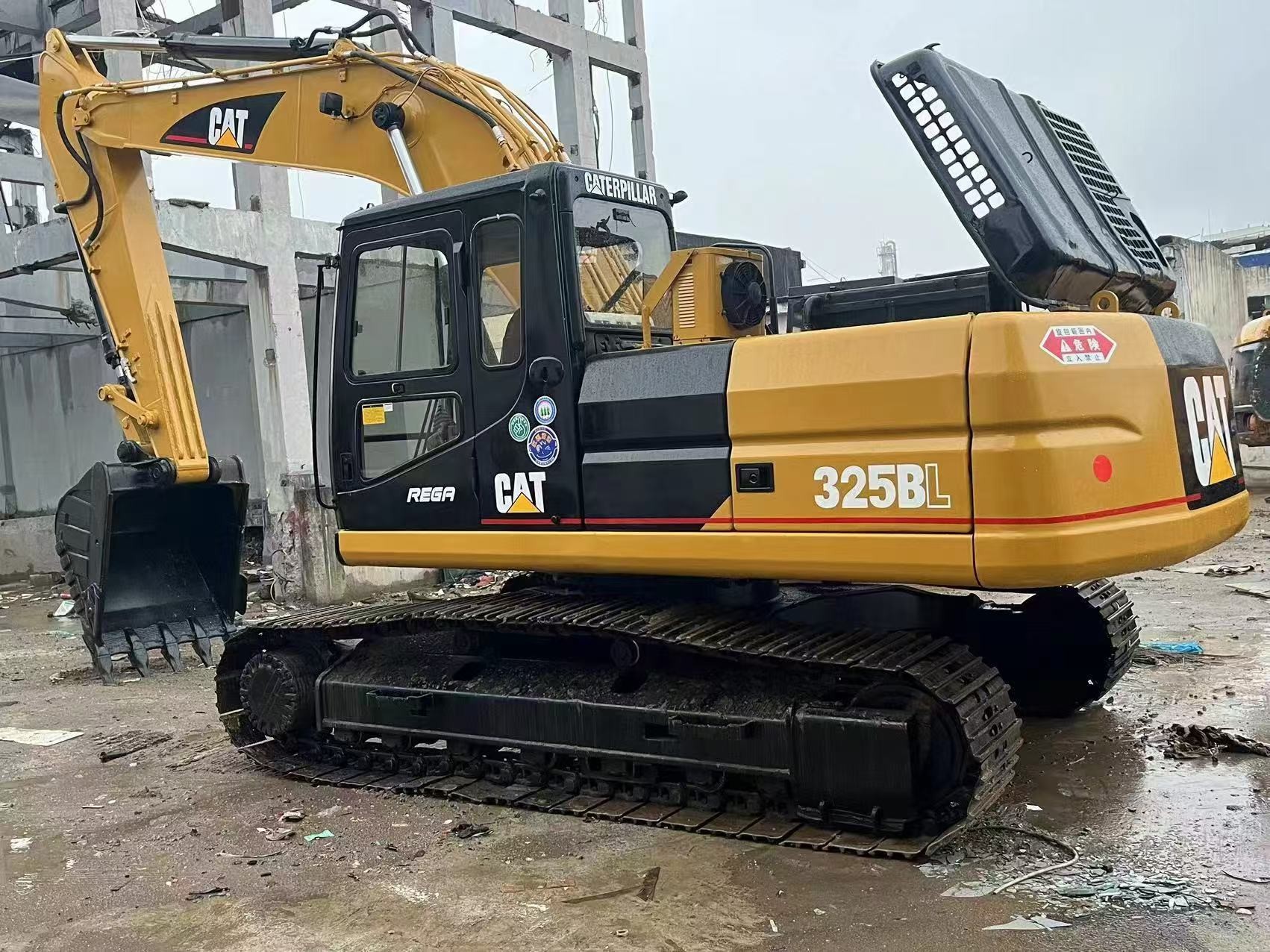 Original Brand 168 Kw Power Used CAT 325BL Caterpillar 25Ton Excavator Second Hand Digger