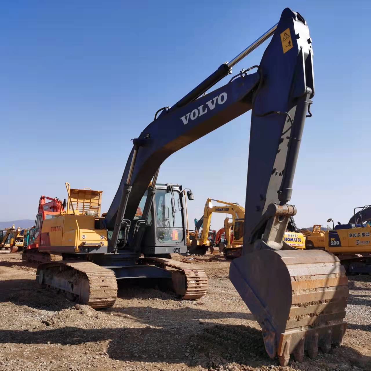 Used Excavator Original VOLVO EC240LC Seconndhand Hydraulic 24ton Crawler Digger
