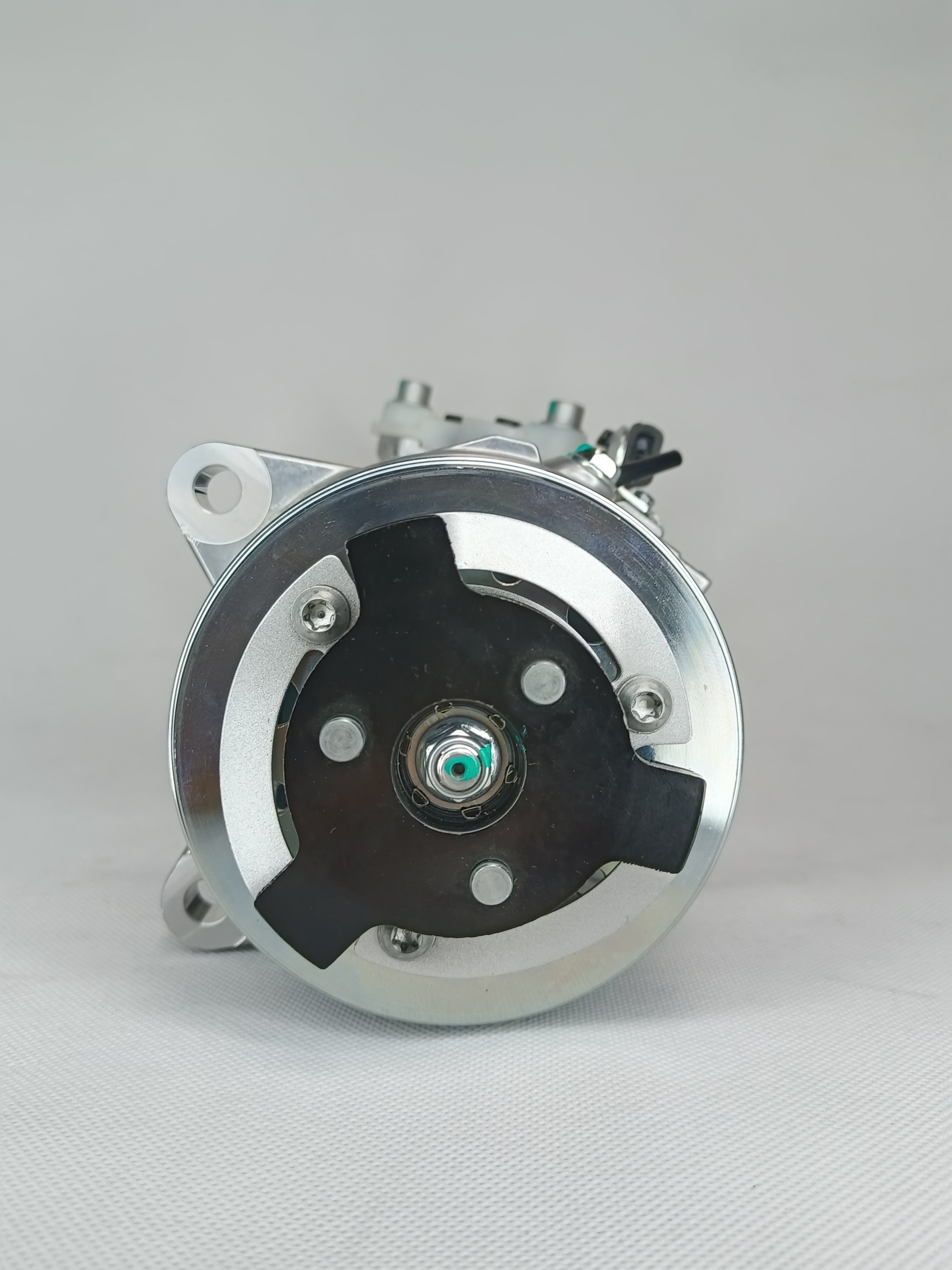 Auto Ac Conditioning Compressor For BMW F49 64527945819 Compressor Assembly