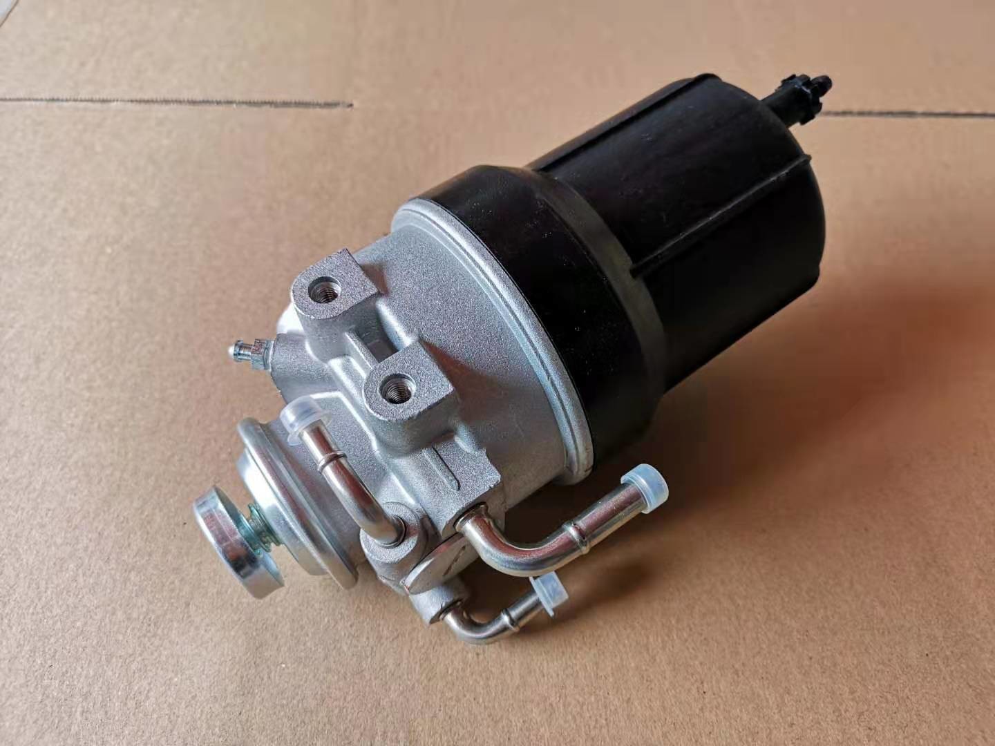 FTR FSR 6HK1 Engine Fuel Filter 8981629044 Water Fuel Sedimenter With Feed Pump Filter Assembly