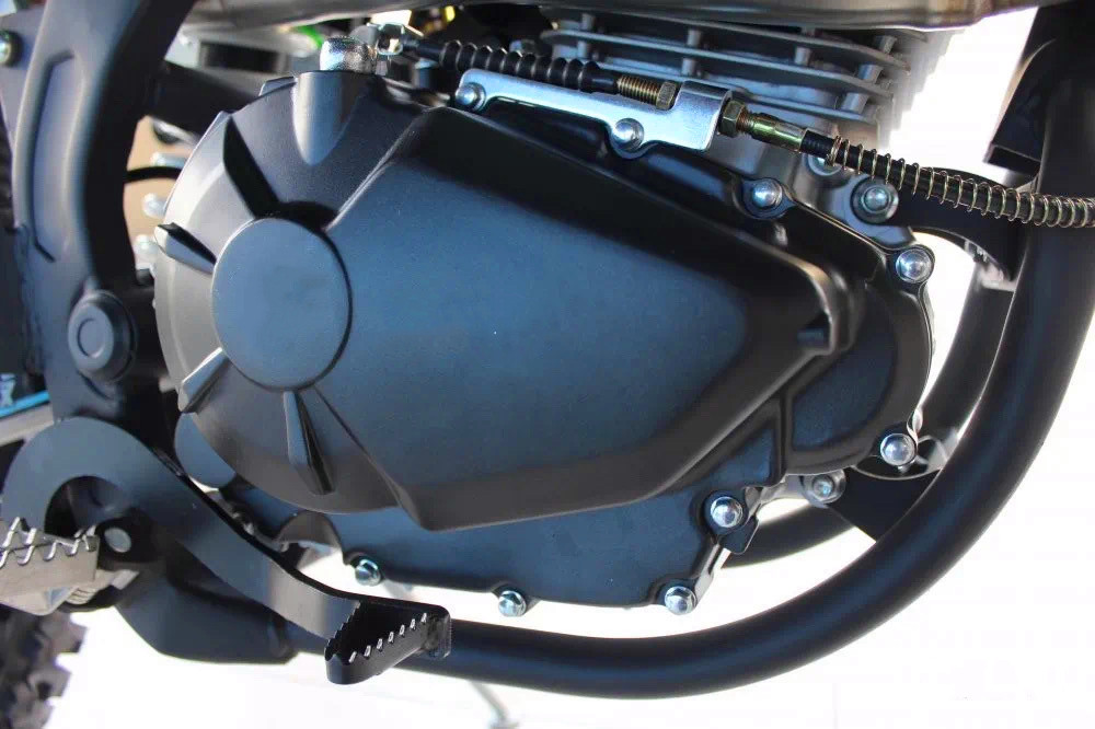 outstanding and Powerful engine off road Dirt bike 250cc