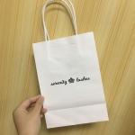 OEM Fancy White Paper Gift Bags With Handles packaging for clothes shoes