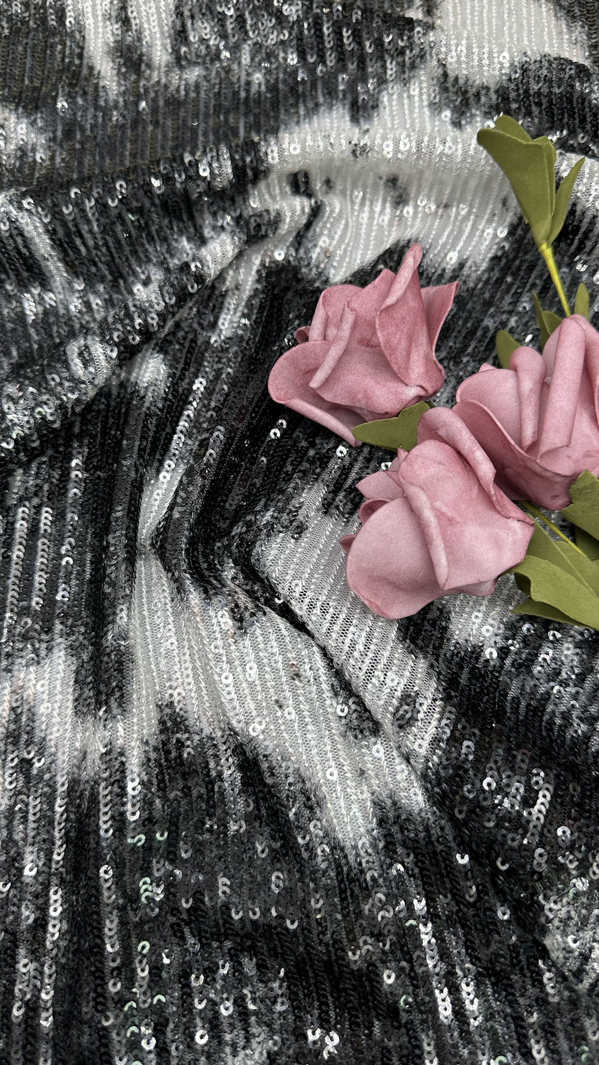 Black And White Sequin Embrroidered Fabric Elegant For AW Season For Ladies Party
