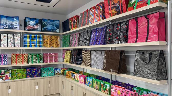 customized reusable woven shopping zipper bags foldable package