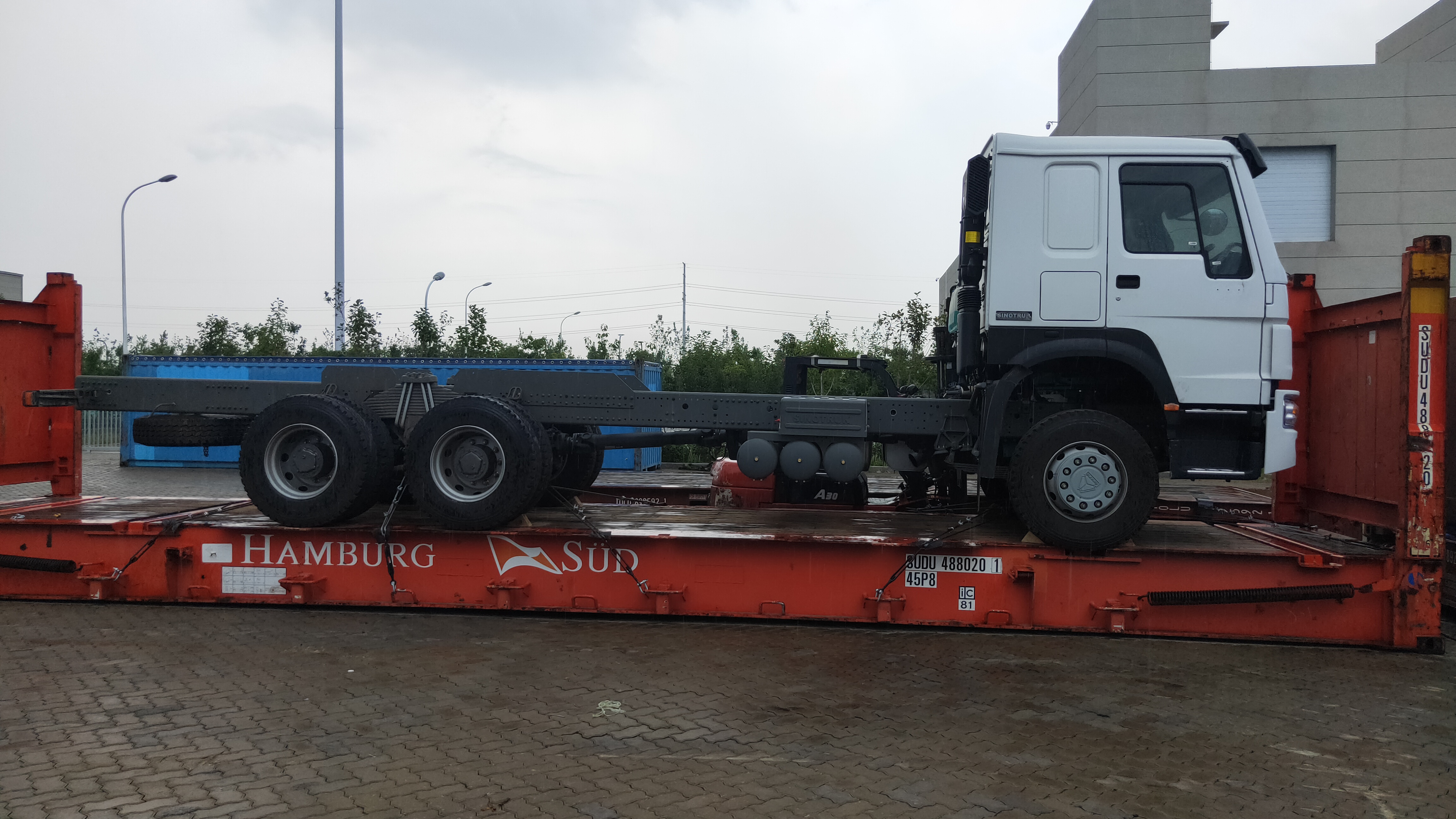 Logistics Transportation 6x4 Driving Type Dump Truck Tractor Truck Head with 371HP