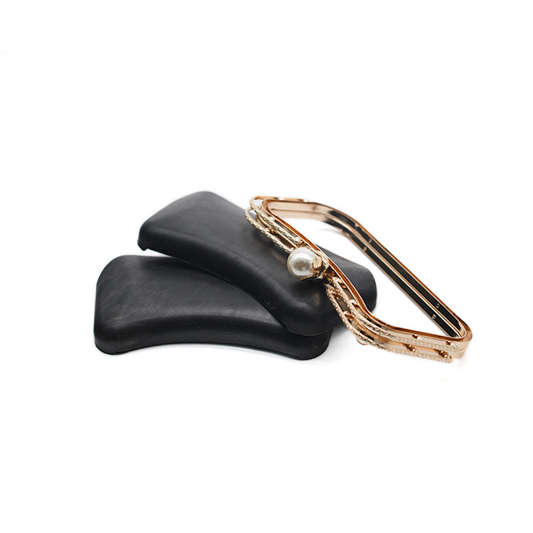 Delicate Imitation Pearl Lock Box Clutch Frame With Beautiful Line