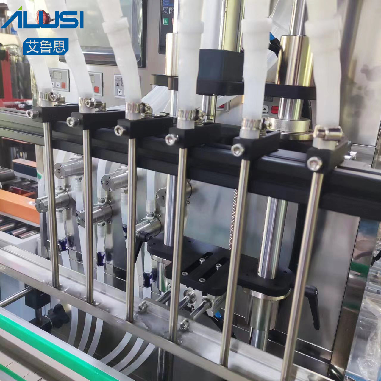 Oil Chemical Liquid Filling Machine Fully Automatic 6 Nozzles Gear Pump