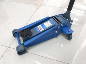 Wholesale High Position 6000lbs 470mm Heavy Duty Car Jack Double Pump from china suppliers