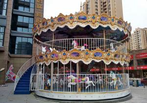China 18 Seats Theme Park Carousel Round Kids Carousel Ride One Year Warranty on sale