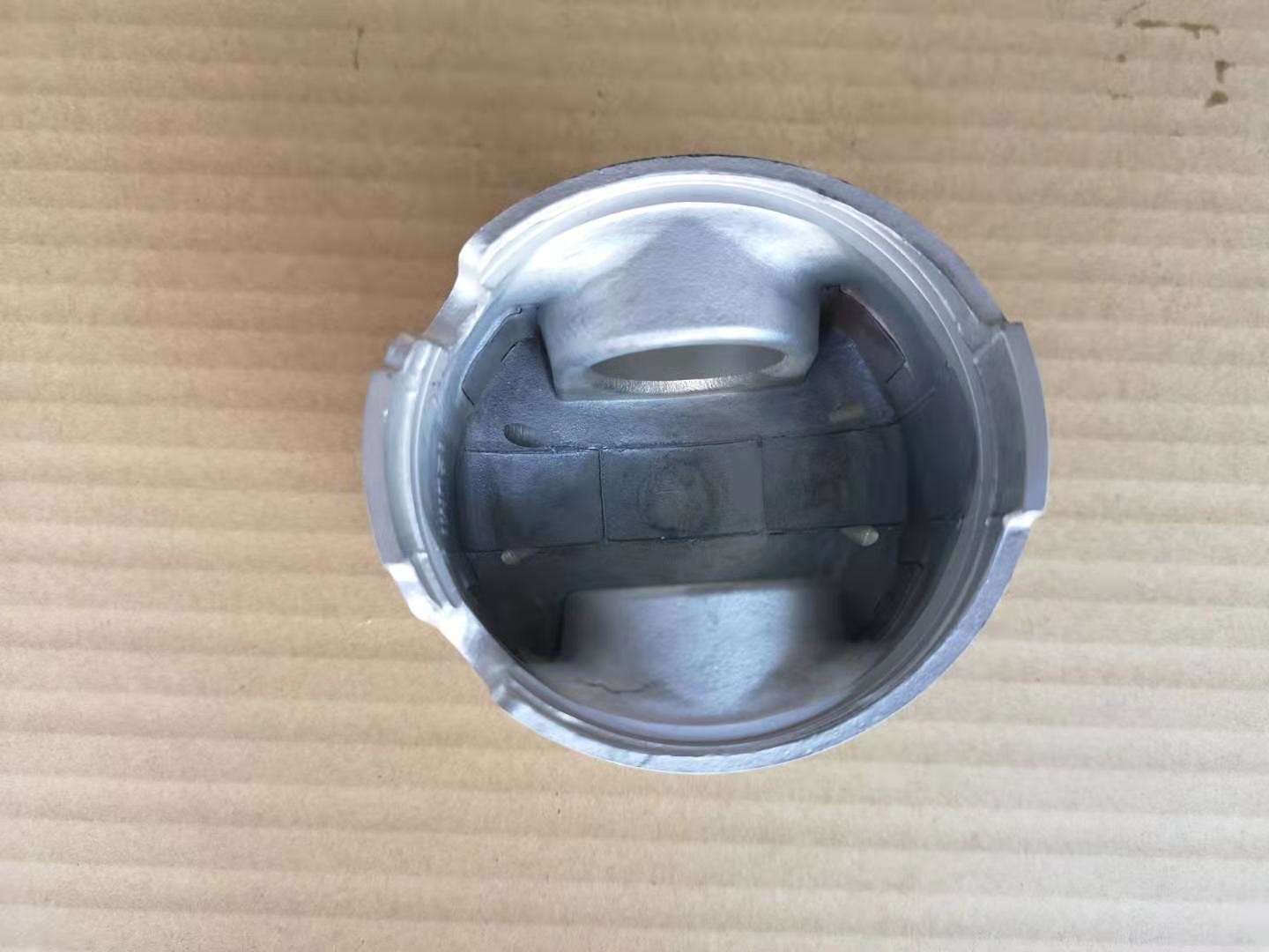 4JB1 4JB1-T Piston 8971086210 ISUZU Engine Parts For Qingling 100P NHR NKR Piston Head Code 6210