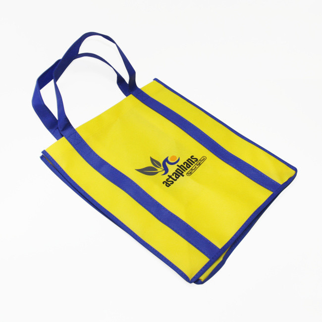 Seaming Customized Non Woven Shopping Bag , Laminated Non Woven Tote Bag Yello