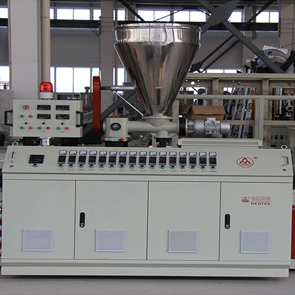 Leading Technology Customized WPC Wide Door Extruder Machine for Plastic Products