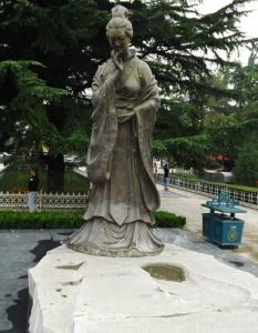 Wholesale ancient sculptures lady statue from china suppliers
