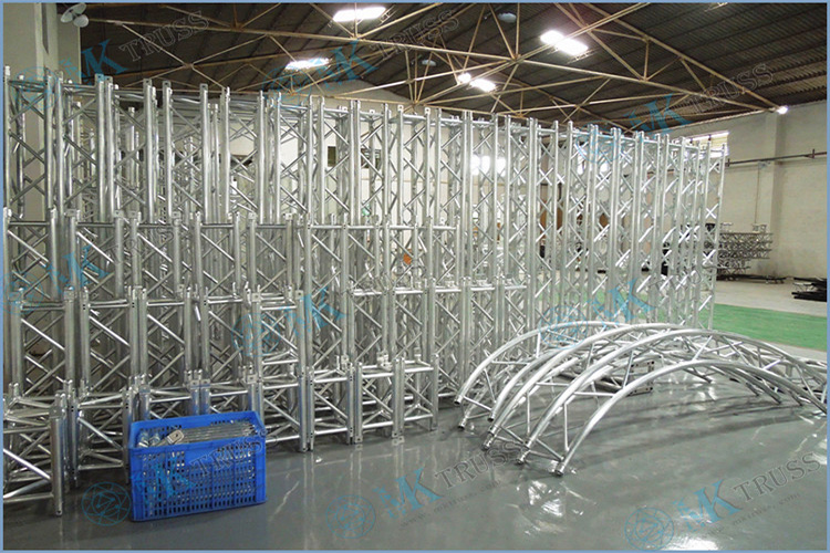 Customizable Design F34 Aluminum Stage Square Spigot Truss Totem for Moving Head Stand