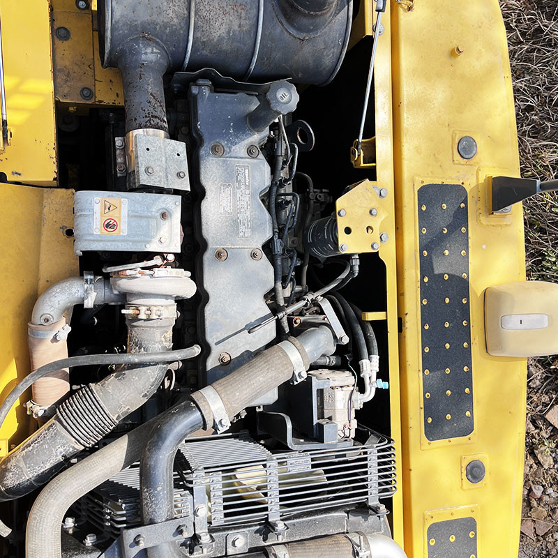 Used Komatsu PC200 Excavator 20 Ton Weight 1m3 Bucket Capacity 110kw Rated Power