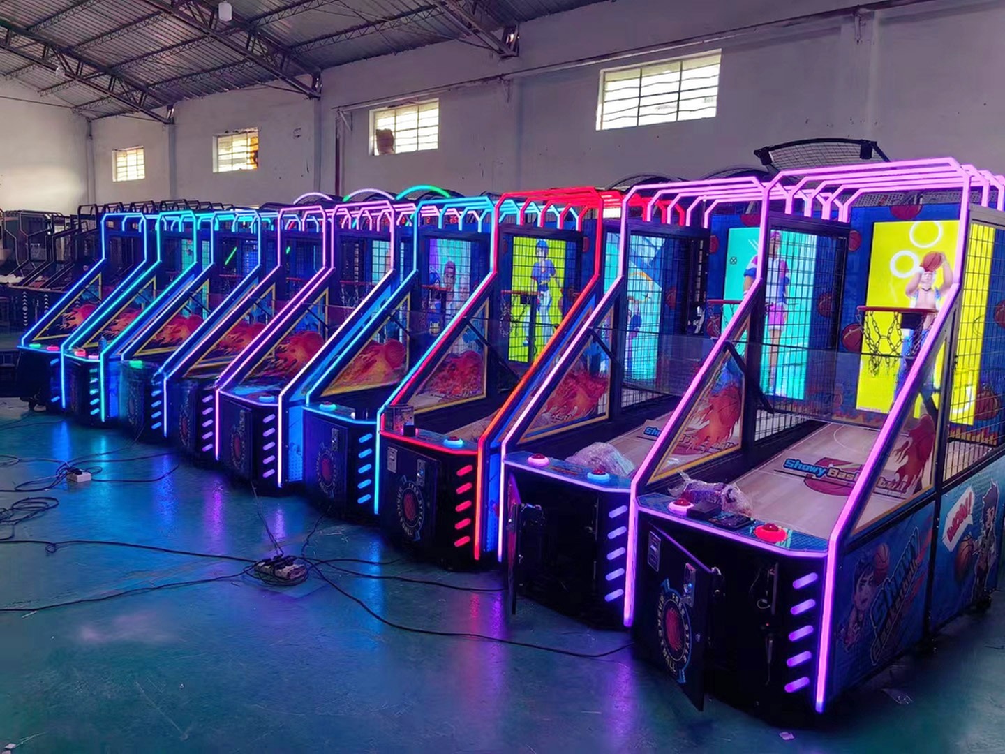 55'' LCD Screen Street Arcade Basketball Game Machine For Amusement Park