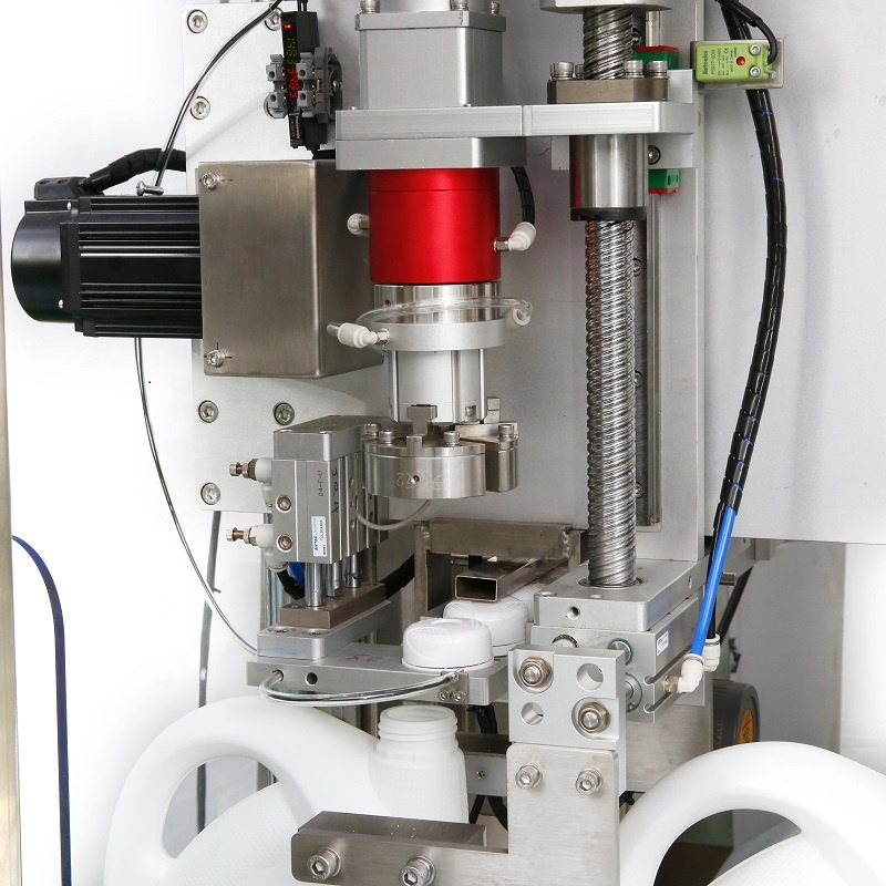 High Productivity Automatic Tracking Type 3heads Bottle Capping Machine