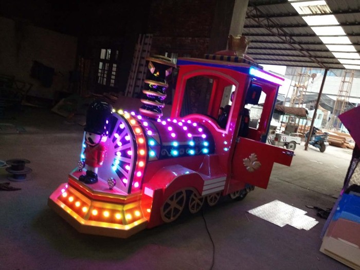 Luxury Cartoon Trackless Train Amusement Ride With Stainless Steel Material