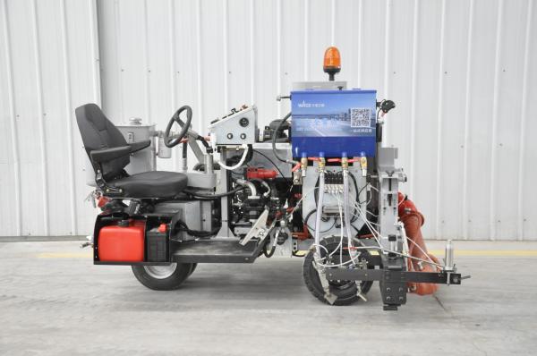 Small Size Passenger Driving Thermoplastic Road Line Marking Car Equipped With