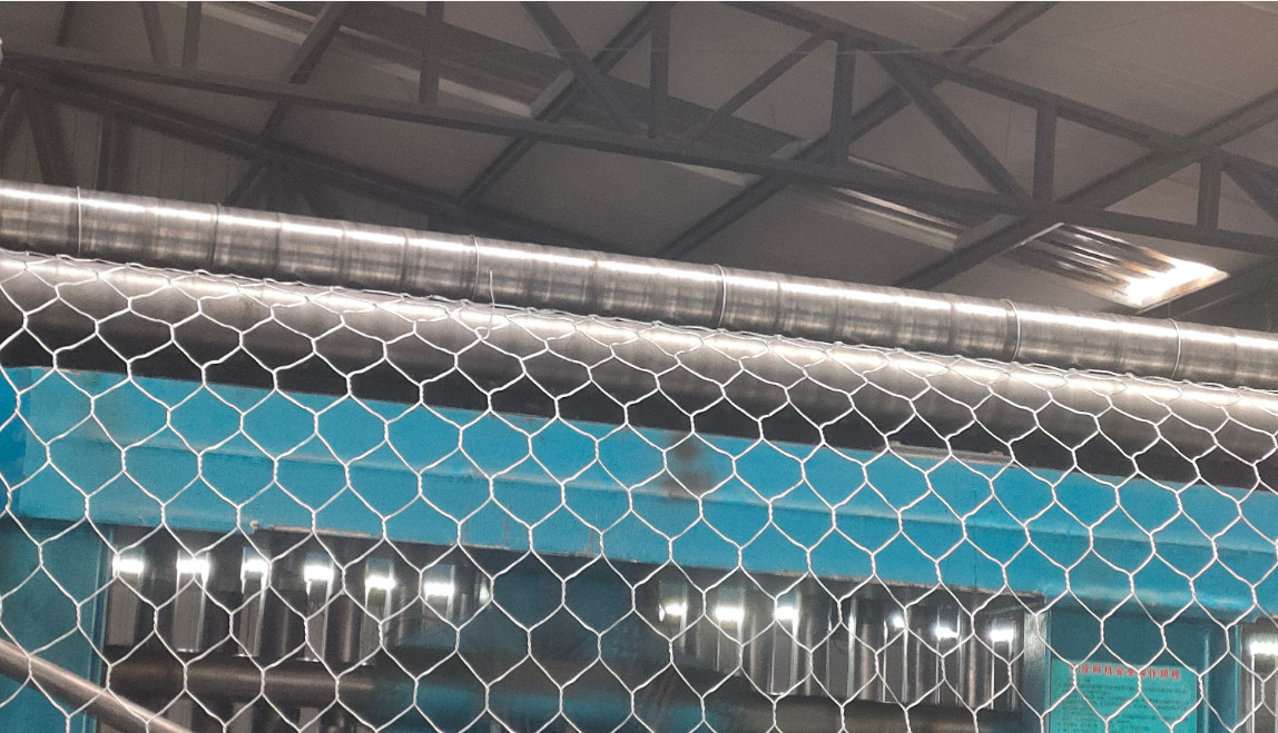 Low Carbon Iron Lattice Bin Green And Yellow For Flood Protection And Soil Retaining