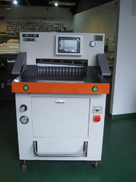 Hydraulic Safety Electric Paper Cutting Machine Programmable CE Standard