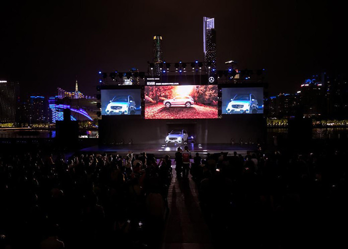 Advertising Outdoor Rental LED Displays Screen Front Service 64*64dots