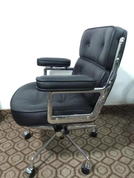 Commercial Furniture Ergonomic Office Chair Mid Century Design With Thick Pad