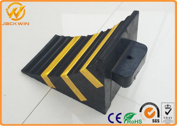 Recycled Rubber Truck Vehicle Wheel Stops Chock for Parking Lock / Hotel /