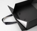 157gsm Art Paper Black Gift Box With Lid Foldable Rigid Magnetic Packaging
