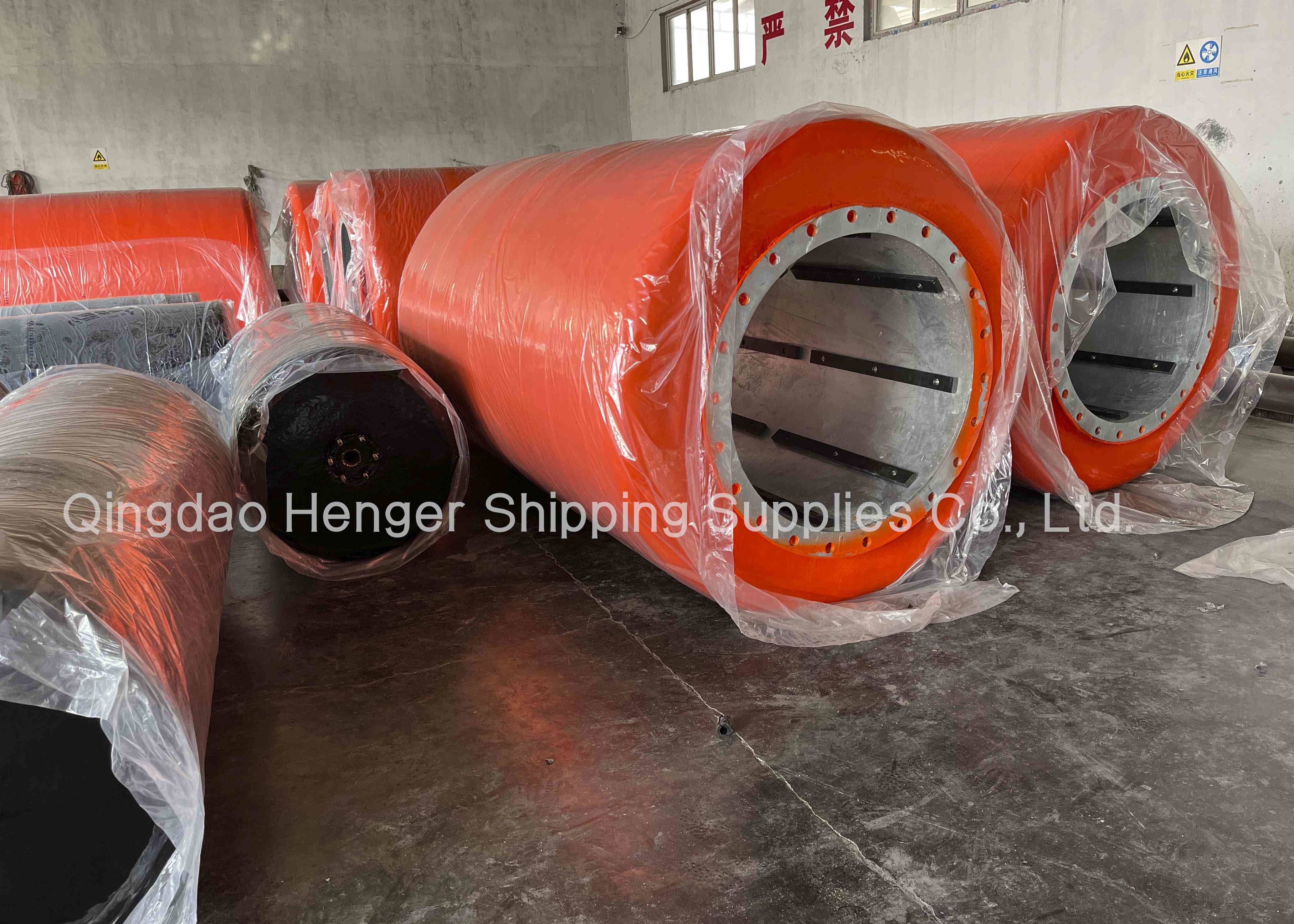 High Density Foam Filled Fenders Polyurea Coating Customized In Color