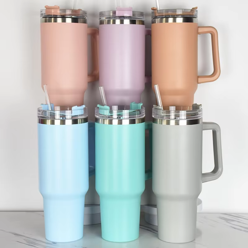 Customized Coffee Tea Beer Water Tumbler Cup with Handle Straw Lid Leopard Engraved Design