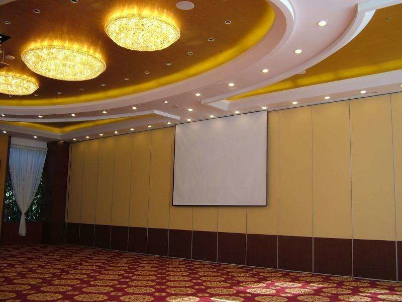 Exterior Aluminium Sliding Folding Doors Partition Room Dividers For Balcony