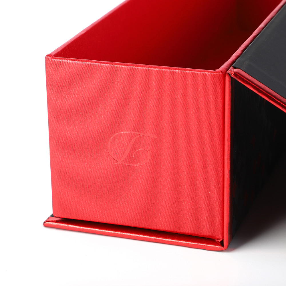 Black Branded Magnetic Closure Wine Bottle Gift Box For Wedding Ceremony