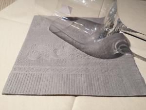 Wholesale No Fluorescent Agent Lunchon Napkin Gray 100% Virgin Wood Pulp from china suppliers