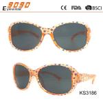 Fashion hot sale kids sunglasses,made of plastic frame and the pattern in the