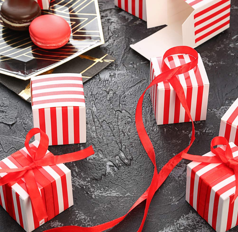 Luxury Ribbon Paper Boxes For Chocolates Packaging Customized Logo