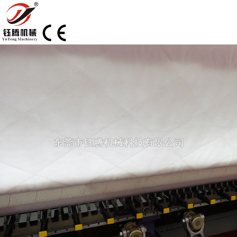 High Speed Computer Controlled Automatic Pattern Industrial Shuttle Sewing Machine For Garment