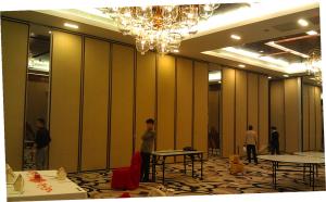 Wholesale Custom Wooden Sliding Movable Wall Partitions For Hotel Commercial Furniture from china suppliers