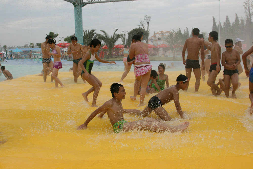 Jellyfish World Structures Outdoor Aqua Play Water Park Equipment For Family Interaction