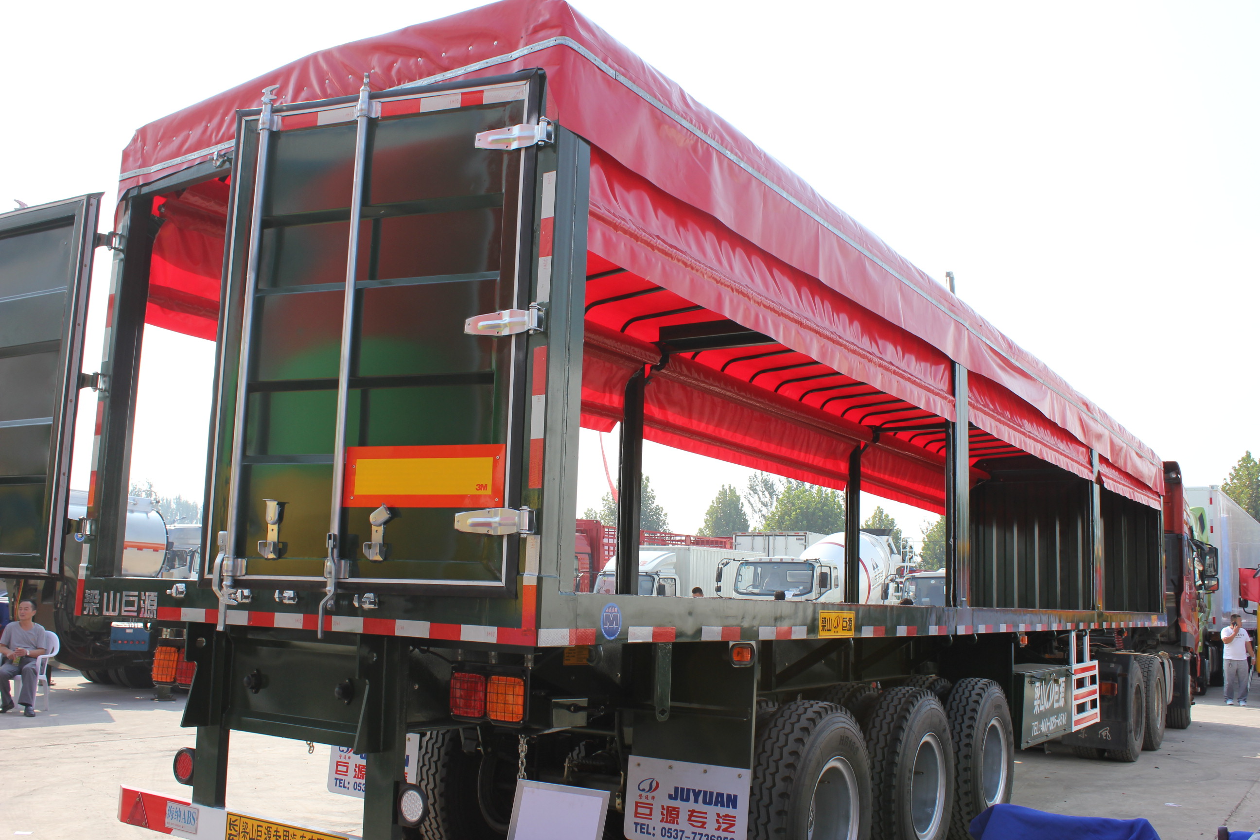 NDRC Announced Enterprise 40 Tons Curtain Semi Trailer with Dual Line Braking System