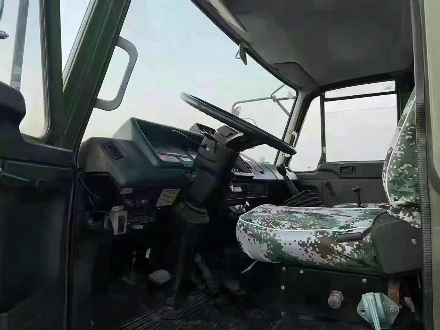 Used tipper truck